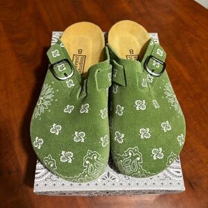 NEW IN BOX - RARE Bravest Studios Green Suede Paisley Clogs (sold out online)